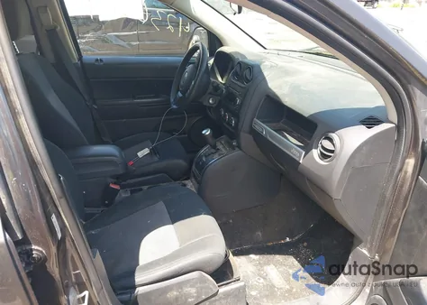 2014 Jeep Compass Sport z USA, uszkodzony, nr VIN 1C4NJDBB3ED841898